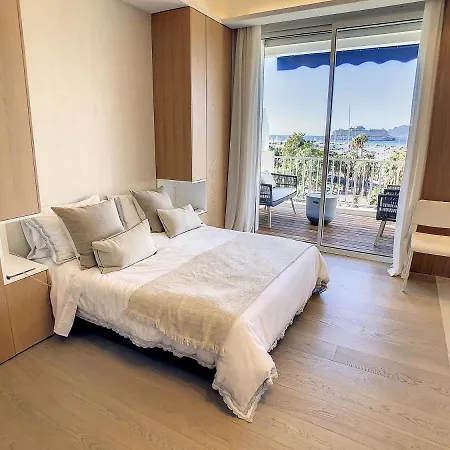 Apartment Luxury Amazing 3 Bedrooms, 3 Bathrooms On The Croisette 408 *